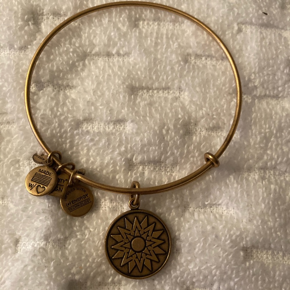 Alex and Ani New Beginnings Sun Bracelet